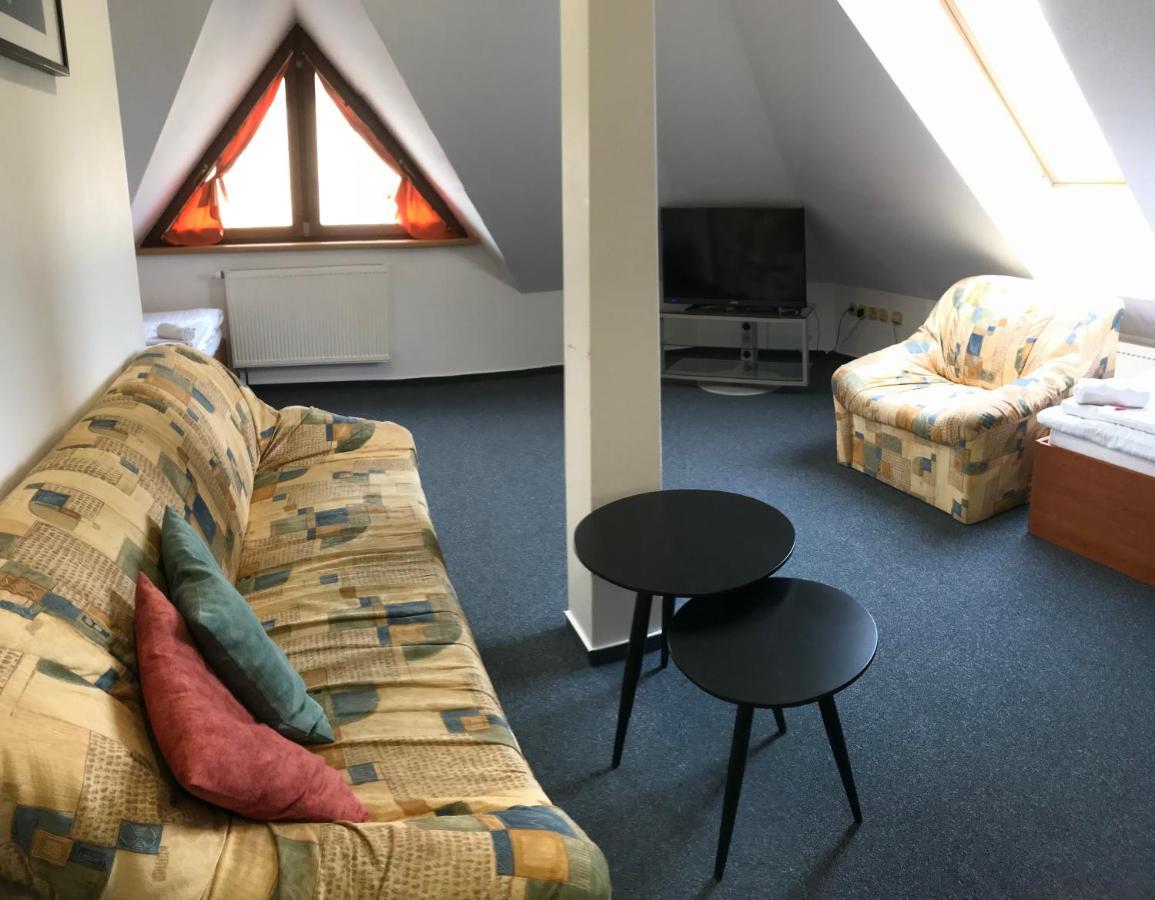 Rozmaryn & Appart hôtel Rakovník